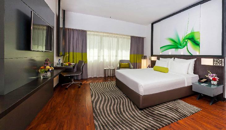 هتل فلورا گرند دیره