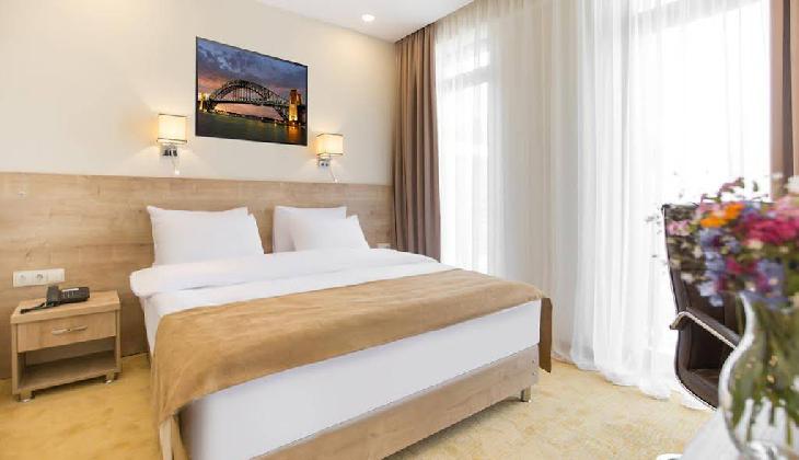 Bridge Boutique Hotel