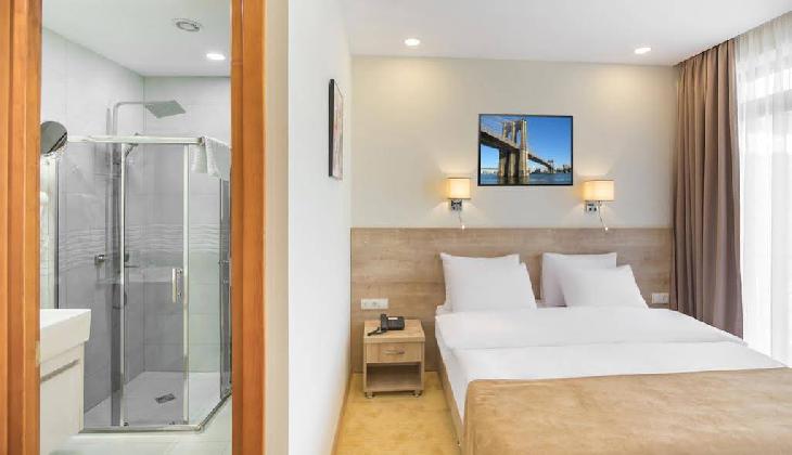 Bridge Boutique Hotel