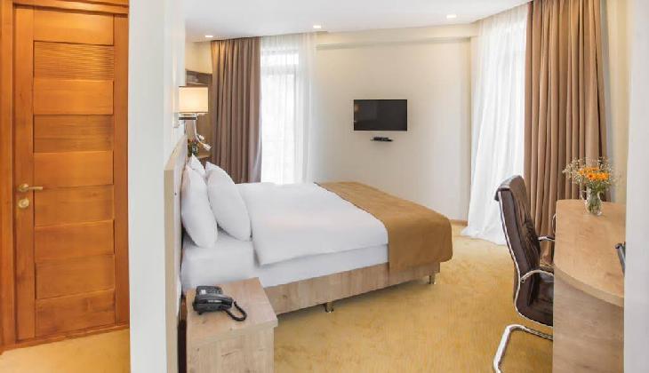 Bridge Boutique Hotel