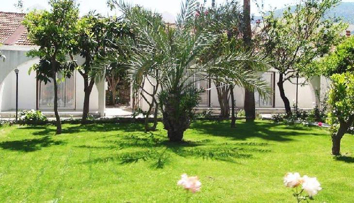 Rose Gardens Holiday Village