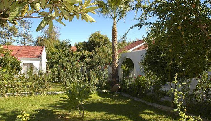 Rose Gardens Holiday Village