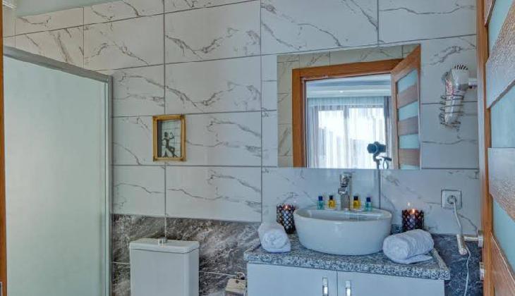 Garth of Balat Hotel