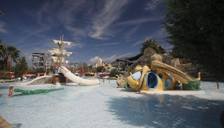 هتل آکوا فانتزی