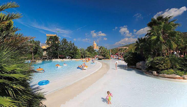 هتل آکوا فانتزی