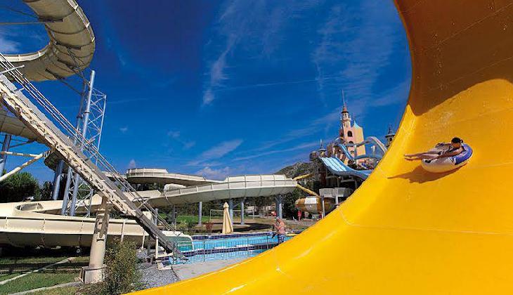 هتل آکوا فانتزی