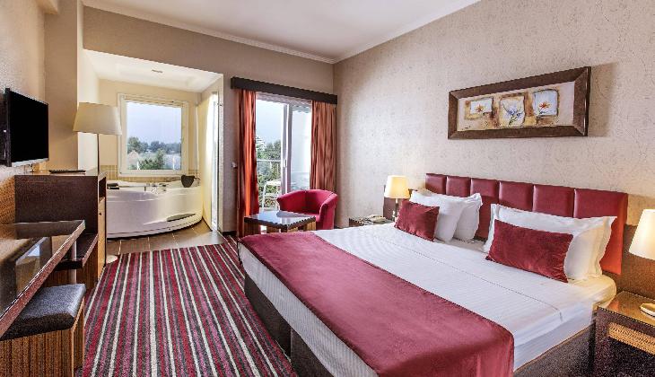 هتل آکوا فانتزی