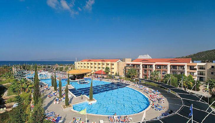 هتل آکوا فانتزی