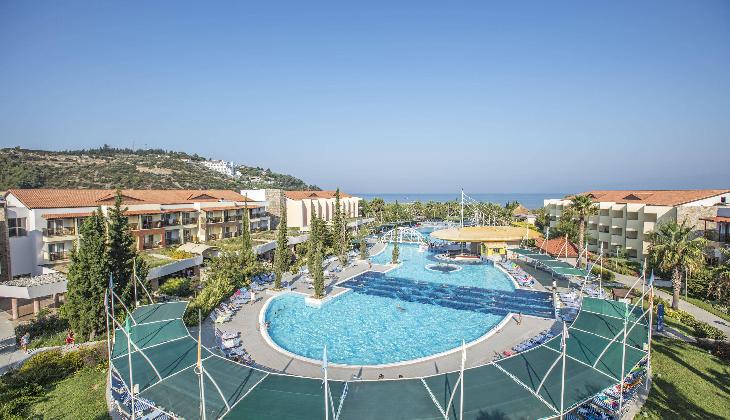 هتل آکوا فانتزی