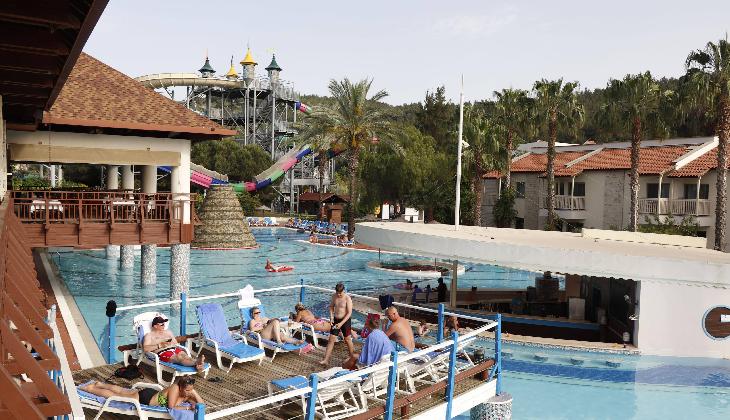 هتل آکوا فانتزی