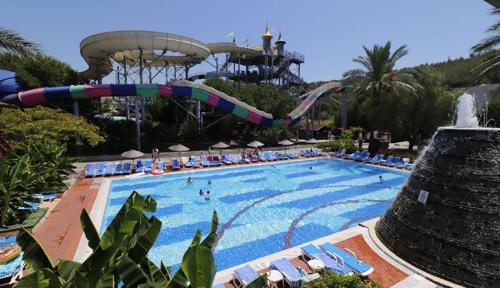 هتل آکوا فانتزی