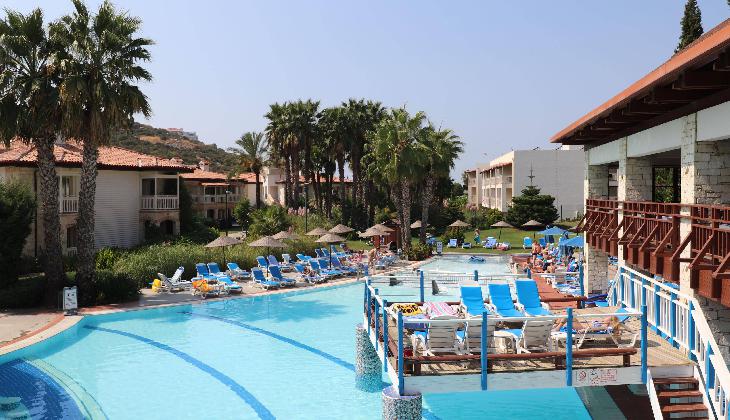 هتل آکوا فانتزی