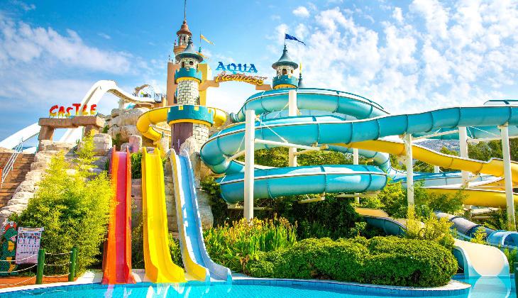 هتل آکوا فانتزی