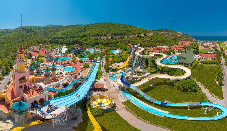 هتل آکوا فانتزی