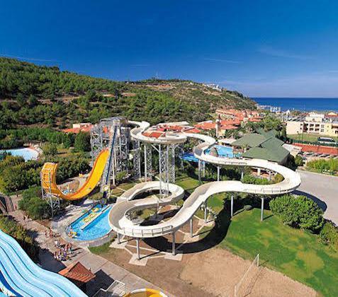 هتل آکوا فانتزی