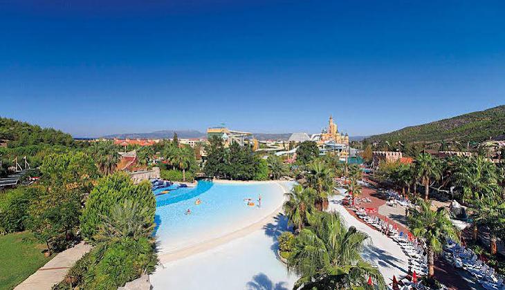 هتل آکوا فانتزی