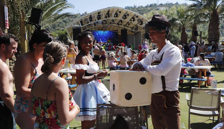 هتل آکوا فانتزی