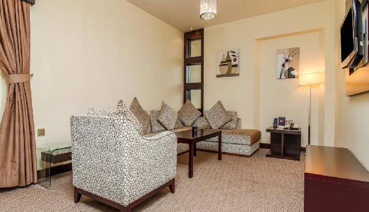 هتل لندمارک سامیت دیره