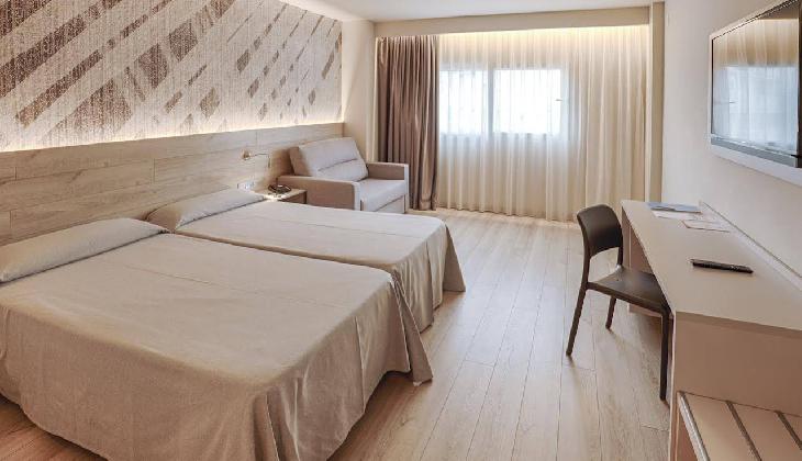 Port Alicante Playa de San Juan