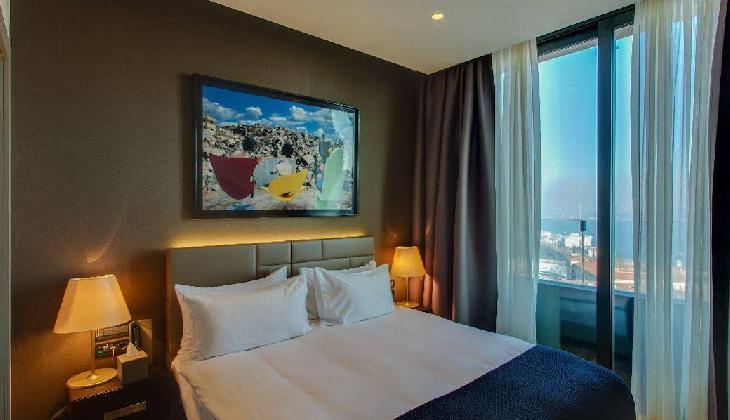 هتل آوانتگارد تکسیم اسکوئر