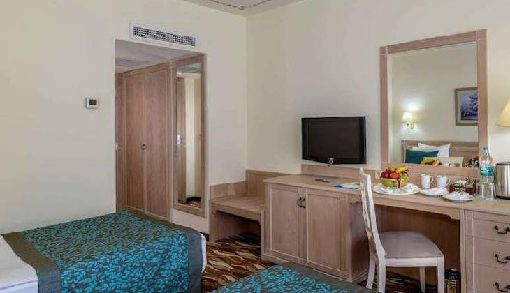 Tui Fun & Sun Miarosa Ghazal Resort