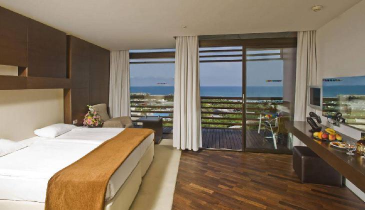 هتل کروانسرای لارا