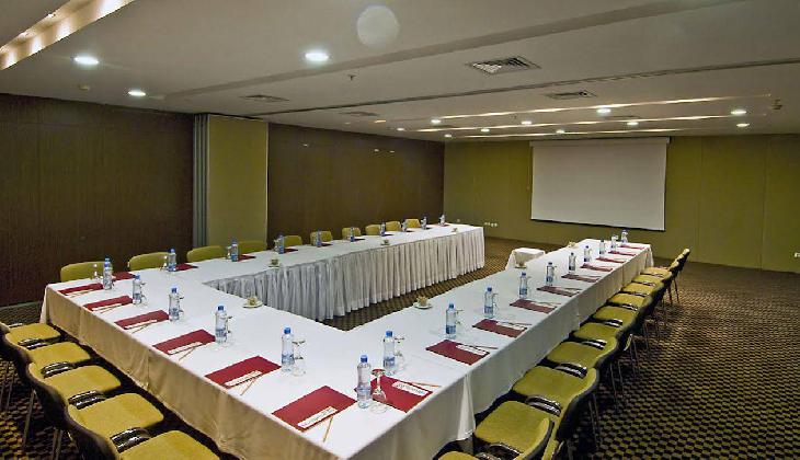 هتل کروانسرای لارا