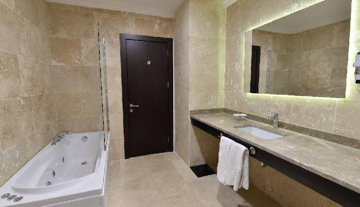 Ramada Hotel & Suites By Wyndham Istanbul Merter