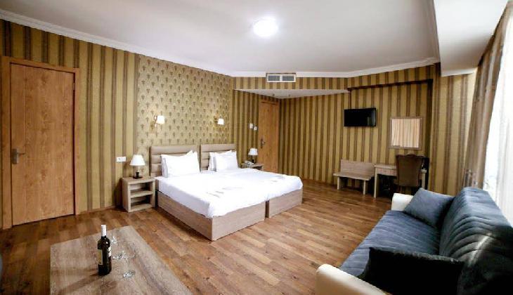 L Plaza Hotel Tbilisi