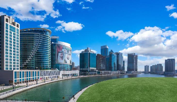 Radisson Blu Dubai Waterfront