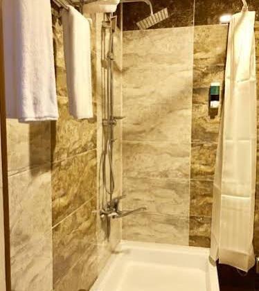 Khaghani Center Hotel