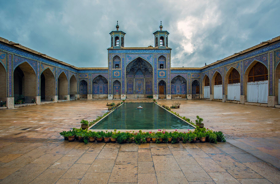 ورودی مسجد نصیر الملک شیراز