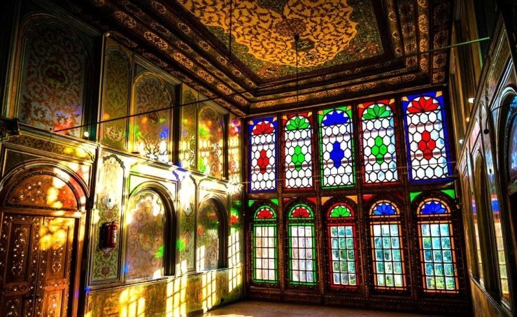 پنجره عمارت باغ قوام